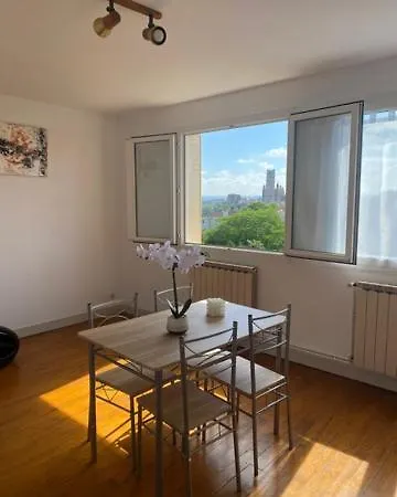 Appartement Cosy Vue Cathedrale - Parking *